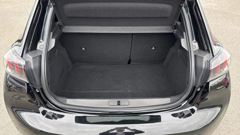 Peugeot 208 1.2 PureTech 100 Allure Premium + 5dr Petrol Hatchback